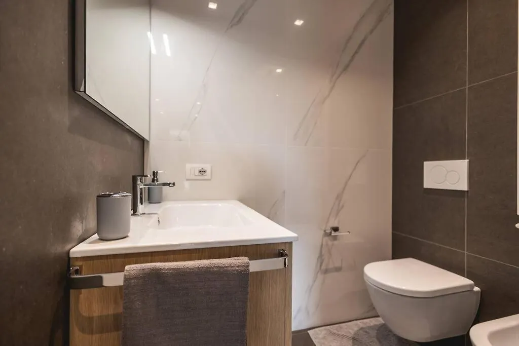 New Private Garden & Cozy Home Riccione