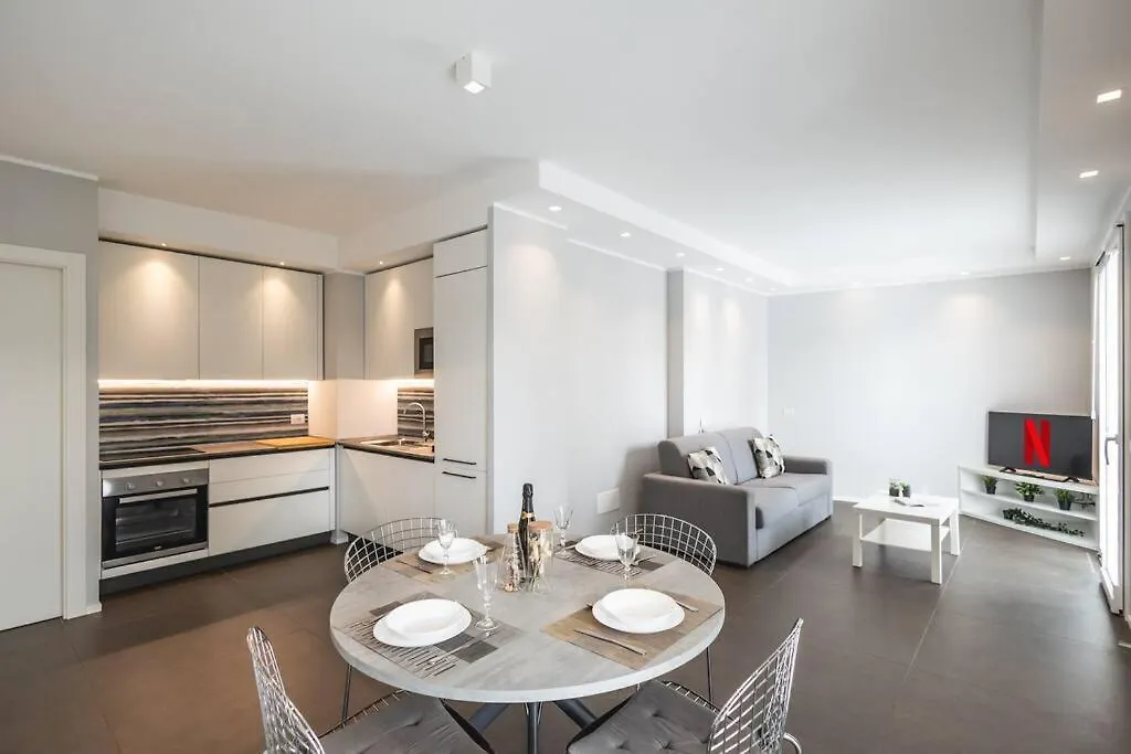 New Private Garden & Cozy Home Riccione